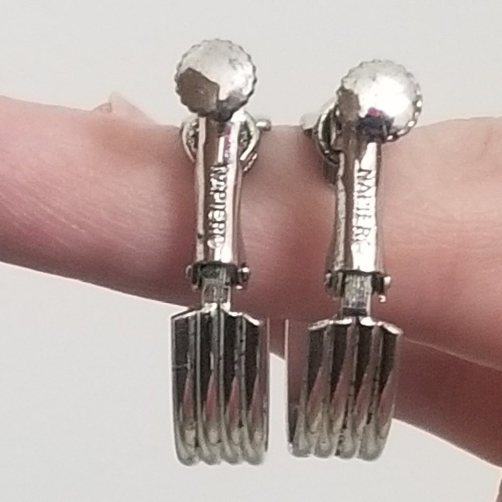 vtg Napier silvertone screwback hoop earrings w hinge - Picture 3 of 13